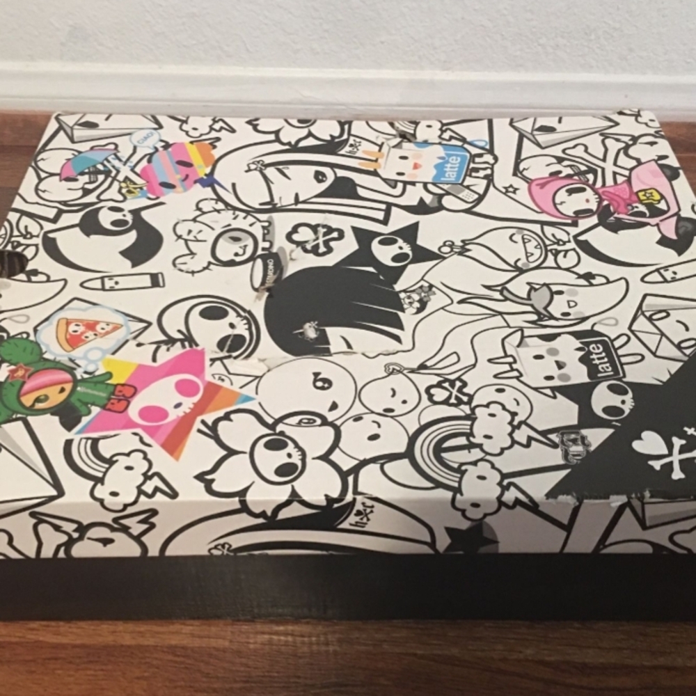 Tokidoki Black and White Graphic Box